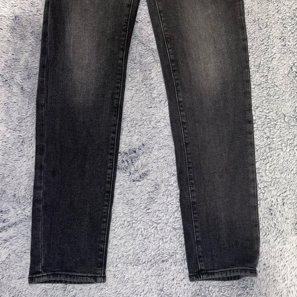 Old Navy Boys Original Taper Built in Flex Jeans - Picture 5 of 8